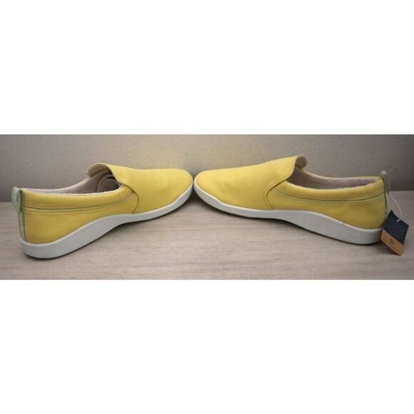 Vionic Beach H9367F1700 Women's Sz 11M Yellow Marshall Canvas Slip-On Shoes - Picture 7 of 8